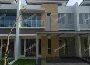Golf Island - Cluster Piano 8x12,5 lokasi di ",
          price: `4600000000`,
          currency: `IDR`
    };


    let pageData = {
        viewPhoneModalField: , tersedia melalui melalui situs Lamudi