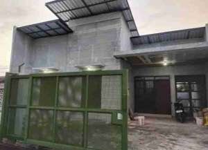 Gununganyar SurabayaJual Rumah Like New 200 m Gunung Anyar Alana Amesta Living UPN MERR Tol BPN lokasi di ",
          price: `1100000000`,
          currency: `IDR`
    };


    let pageData = {
        viewPhoneModalField: , tersedia melalui melalui situs Lamudi