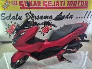 Jual bekas H New pcx 160 abs keyles iss km rendah,lokasi di Dukuh Pakis