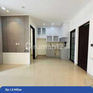 Harga Bagus Rumah Green Village 6x10,5 Cipondoh, Hadap Selatan , tersedia melalui melalui situs Rumah123