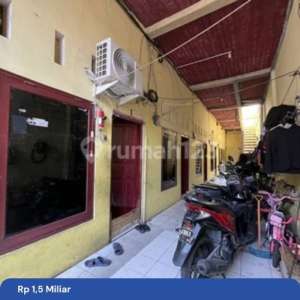 Harga Miring BU Di Bawah NJOP FULL TERISI ROI TINGGIKontrakan 13 Kamar Dengan Ruang Tamu, Dapur, Kamar Mandi Dalam, SHM Luas Tanah Besar 3 Lantai, Full Terisi Jakarta Utara , tersedia melalui melalui situs Rumah123