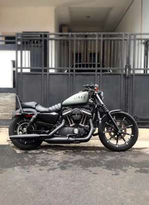 Jual bekas Harley davidson iron 883 2018 undermarket,lokasi di Pondok Aren