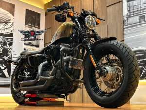 Jual bekas Harley Sportster 48 Gold Glitter 2013,lokasi di Gubeng