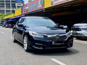 Jual bekas Honda Accord 2.4 VTi-L 2016,lokasi di Jawa Barat
