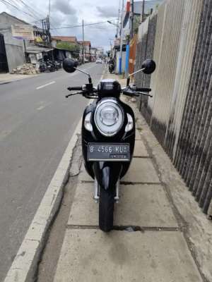 Jual bekas HONDA ALL NEW SCOOPY PRESTIGE 2021,lokasi di Rawalumbu