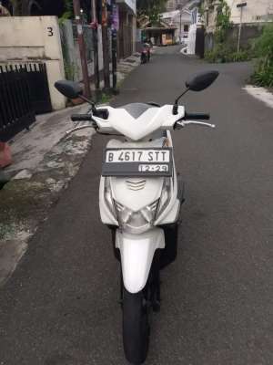 Jual bekas Honda Beat 110 karbu 2012,lokasi di Kebayoran Lama