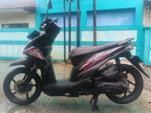 Jual bekas Honda beat FI esp 2016 stater halus bodi mulus terawat,lokasi di Ciledug