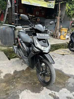 Jual bekas HONDA BEAT KARBU 2011 PAJAK HIDUP FULL ORIGINAL,lokasi di Medan Satria