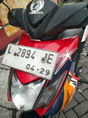 Jual bekas Honda Blade 2009 istimewa surat lengkap STNK BPKB faktur,lokasi di Simokerto