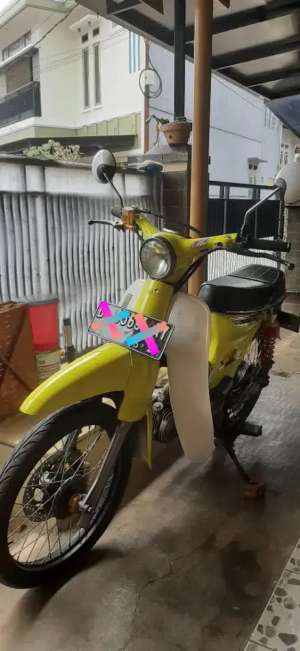 Jual bekas Honda C70 kuning,lokasi di Purwakarta