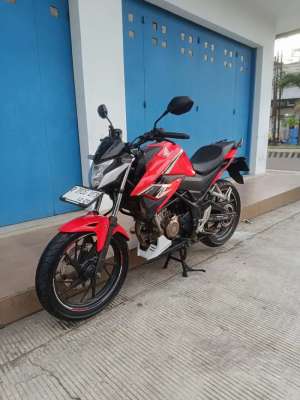 Jual bekas Honda CB 150R 2019 mulus cashkredit,lokasi di Soekarno Hatta