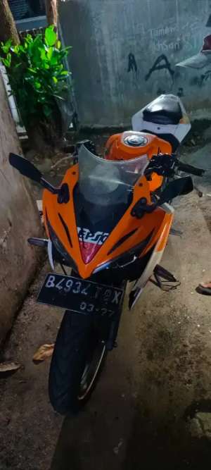 Jual bekas Honda cbr 150 2016,lokasi di Pamulang