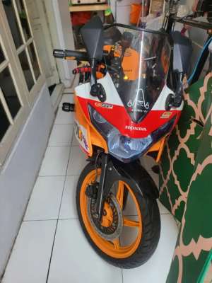 Jual bekas Honda CBR 150 built up thailand,lokasi di Pasar Minggu