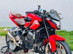 Jual bekas Honda cbr250rr 2019 plat M modif naked cbr250 rr custom cbr 250rr,lokasi di Tambaksari