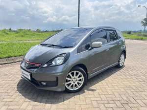 Jual bekas Honda Jazz 1.5 RS Bensin OTOMATIS 2013 WEA,lokasi di 