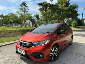 Jual bekas Honda Jazz RS CVT 2018 Orange LOW KM,lokasi di 