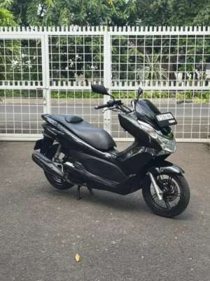 Jual bekas Honda PCX CBU 150 2013,lokasi di Kembangan