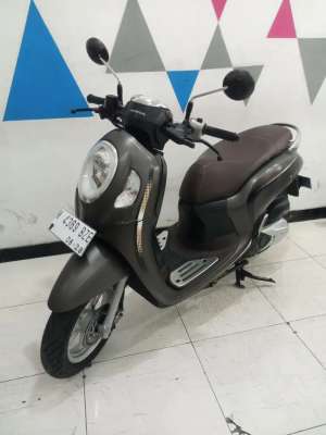 Jual bekas Honda Scoopy 2023 coklat matebrown,lokasi di Pedurungan