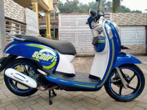 Jual bekas Honda Scoopy FI lengkap motor sehat walafiat keterangan detail dibawah,lokasi di Curug