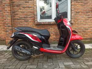 Jual bekas Honda Scoopy ISS Remote 2019 Mulus pajak hidup panjang,lokasi di Pondok Aren
