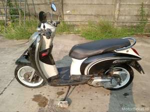 Jual bekas Honda Scoopy tahun 2011,lokasi di Bekasi
