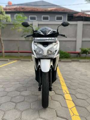 Jual bekas Honda Vario KZR 125 Antik KM 6rban 2013,lokasi di Cempaka Putih