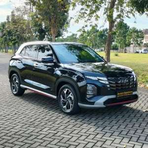 Hyundai Creta Prime 1,5 AT 2022 Hitam , tersedia melalui melalui situs Tokopedia