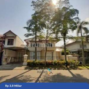 i028 Rumah Klasik di BoulevardUtama Perum. Riverside Malang , tersedia melalui melalui situs Rumah123