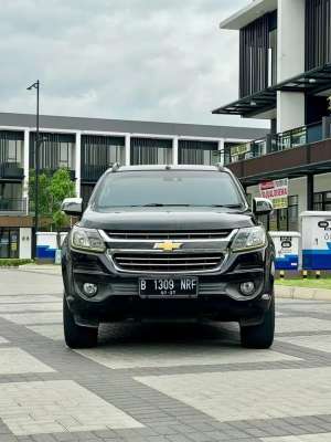 Jual bekas Jeep Diesel 200jt an Kenceng Bertenaga ini Trailblazer LTZ AT 2017 Gan,lokasi di 