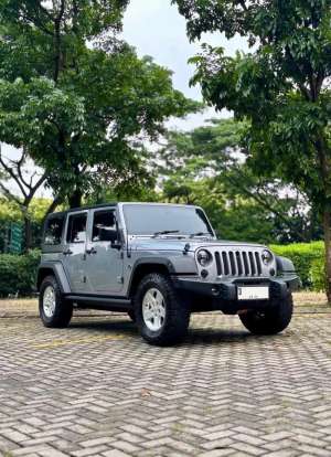 Jual bekas Jeep Wrangler 3.0 Sport 2015,lokasi di 