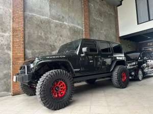 Jual bekas Jeep Wrangler JK Rubicon Full Accesories,lokasi di 