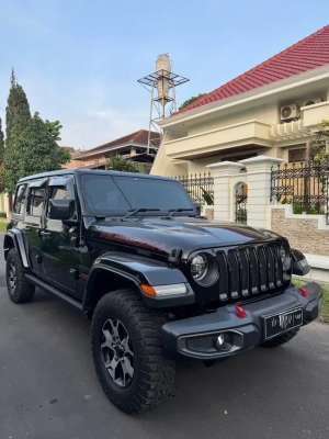 Jual bekas Jeep Wrangler Rubicon jl 2020 like new,lokasi di 