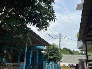 Jual Bu Rumah Ujung Aspal Pondok Gede lokasi di Pondok Gede, tersedia melalui melalui situs Olx