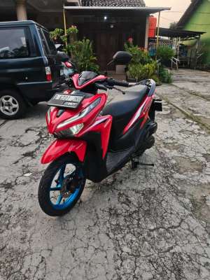 Jual bekas jual butuh Vario New 125cc 2018 istimewa,lokasi di Cipondoh