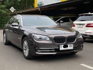 Jual bekas JUAL CEPAT BMW 7 Series 730 Li 2013,lokasi di Jawa Barat