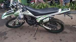 Jual bekas Jual cepat butuh uang,lokasi di Pasar Rebo