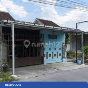 Jual Cepat Rumahdi Jalan Raya Kebon Rejo Mranggen, Demak , tersedia melalui melalui situs Rumah123
