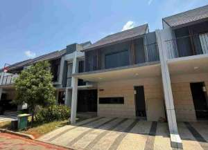 JUAL CEPAT RUMAH WISTERIA JGC BRAND NEW JGC 2 LANTAI DENGAN ATTIC lokasi di ",
          price: `3700000000`,
          currency: `IDR`
    };


    let pageData = {
        viewPhoneModalField: , tersedia melalui melalui situs Lamudi