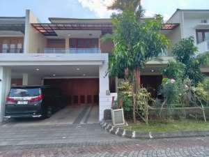 Jual Cepat Segera, Rumah Mewah Strategis Bale Merapi Kaliurang JOGJA lokasi di Ngaglik, tersedia melalui melalui situs Olx