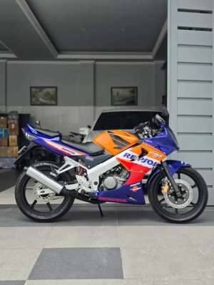 Jual bekas Jual Honda CBR OLD CBR150R Repsol 2004 original,lokasi di Kenjeran