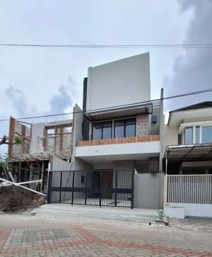 Jual Rumah 2 lantai Baru, di Area Perumahan dekat Kenjeran, Surabaya lokasi di Bulak, tersedia melalui melalui situs Olx