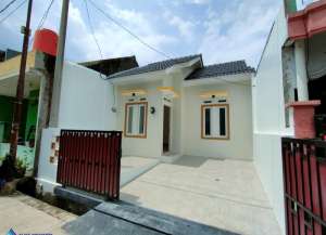 JUAL RUMAH BARU SIAP HUINI, FASILITAS LENGKAP, LOKASI STRATEGIS DI GRAND RESIDENCE CITY BEKASI TIMUR lokasi di bekasi-barat, tersedia melalui melalui situs Lamudi