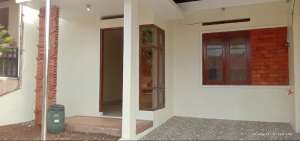 Jual Rumah Depok Pekapuran Komplek Pearl Garden lokasi di Cimanggis, tersedia melalui melalui situs Olx