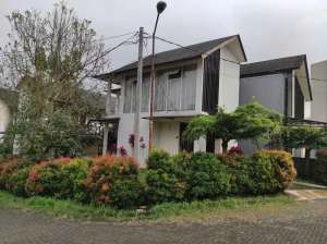 Jual Rumah di Capitol dago valley kampung padi cisitu bandung dekat it lokasi di Dago, tersedia melalui melalui situs Olx