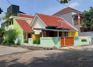 Jual rumah hook di Griya Telaga Permai, Cilangkap, Tapos, Depok lokasi di ",
          price: `1200000000`,
          currency: `IDR`
    };


    let pageData = {
        viewPhoneModalField: , tersedia melalui melalui situs Lamudi