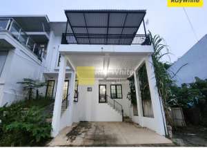 Jual Rumah Imam Bonjol Residence Kemiling lokasi di ",
          price: `1000000000`,
          currency: `IDR`
    };


    let pageData = {
        viewPhoneModalField: , tersedia melalui melalui situs Lamudi