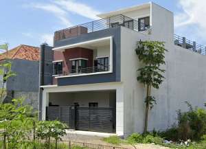 Jual Rumah Kosan Di samping Gerbang Universitas Trunojoyo Bangkalan Madura Kondisi Full Penyiwa 20Kamar Tidur Dan 20 Kamar Mandi lokasi di ",
          price: `3500000000`,
          currency: `IDR`
    };


    let pageData = {
        viewPhoneModalField: , tersedia melalui melalui situs Lamudi