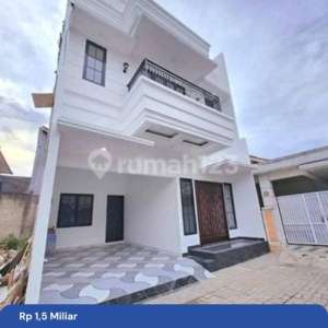 Jual Rumah Rooftop Murah Di Jagakarsa Jakarta Selatan , tersedia melalui melalui situs Rumah123