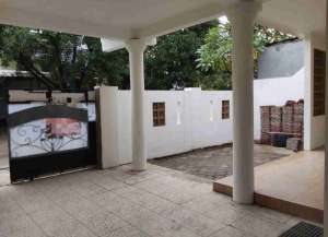 Jual Rumah Sudah Renovasi Sangat strategis lokasi di ",
          price: `1`,
          currency: `IDR`
    };


    let pageData = {
        viewPhoneModalField: , tersedia melalui melalui situs Lamudi