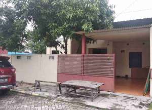 jual rumah, tanah, toko dan kolam renang pribadi murah lokasi di tulangan, tersedia melalui melalui situs Lamudi